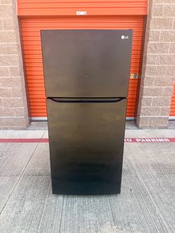 Refrigerator (LG)