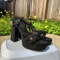 Chunky Black Heels 