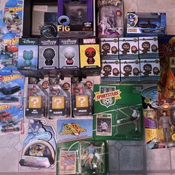 New sealed toy lot of 29 pieces Mario Sonic yugioh Pokemon vintage 