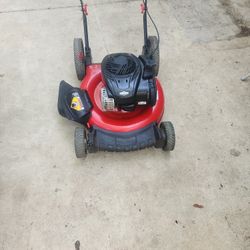 Troy-bilt Lawnmower Runs 