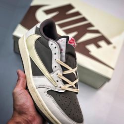 Jordan 1 Low Travis Scott Reverse Mocha 31