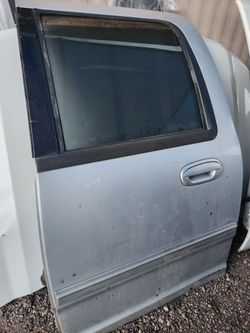 2001-2003 Ford F-150 Crew Cab Rear Left Door Assembly