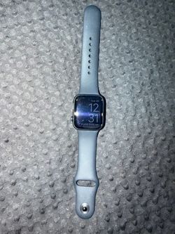 Apple Watch SE 3 - 40mm case (Aluminum)