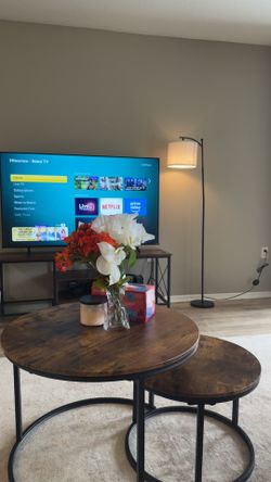 Modern Nesting Coffee Table Set – Like New