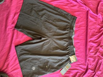 Free Country Men’s XXL Black Stretch Outdoor Shorts – NEW with Tags