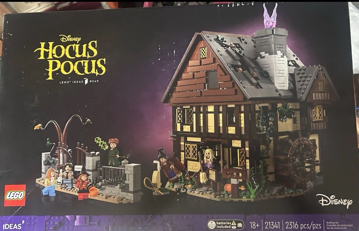 LEGO Ideas: Disney Hocus Pocus: the Sanderson Sisters' Cottage (21341)