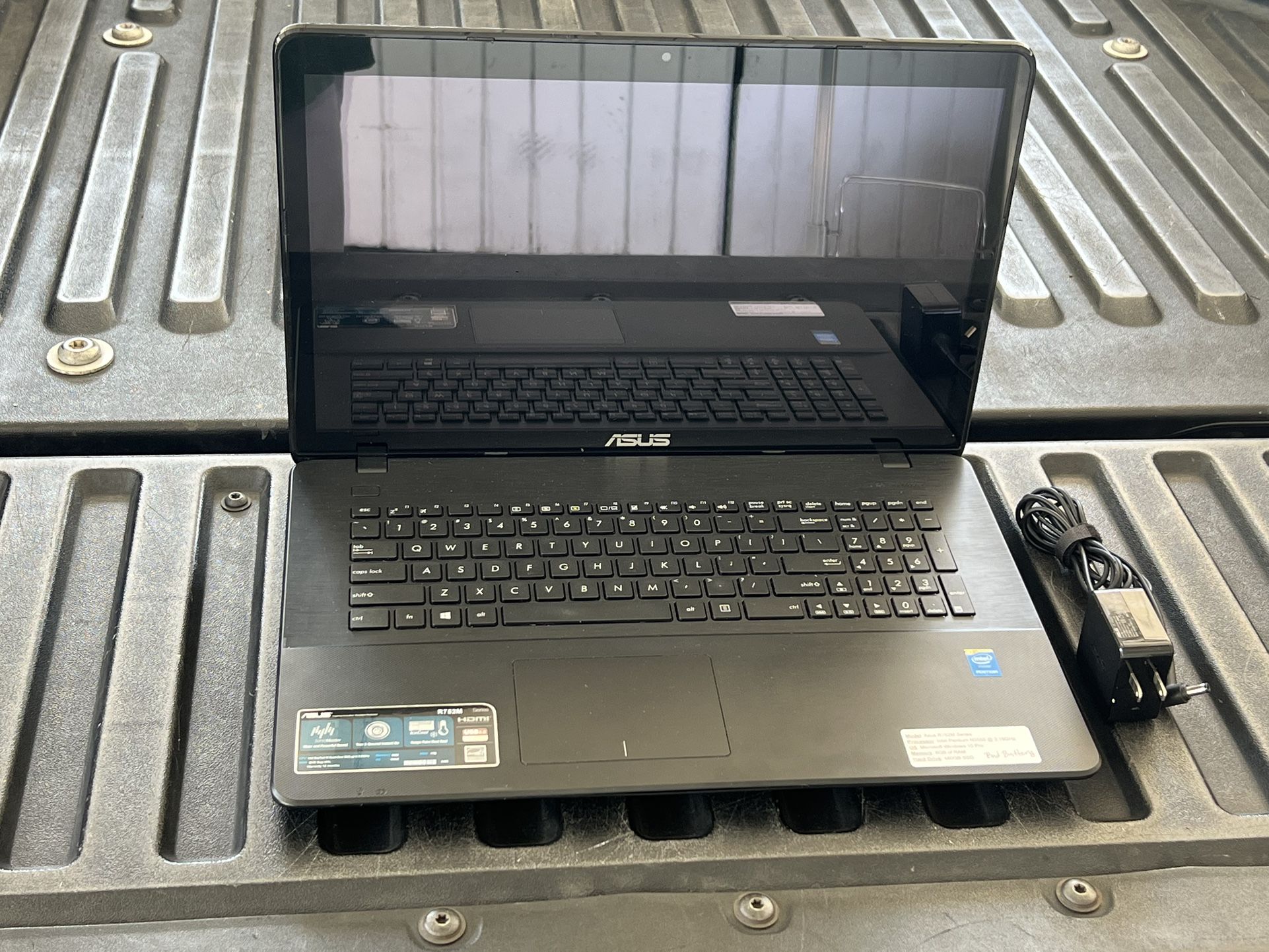 Asus R752M Series Pentium 2.16GHz 480GB SSD WIN 10 Pro 8GB RAM