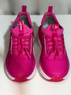 Hot Pink Clove Super Cush Forte Women’s Walking Sneakers US size 6.5