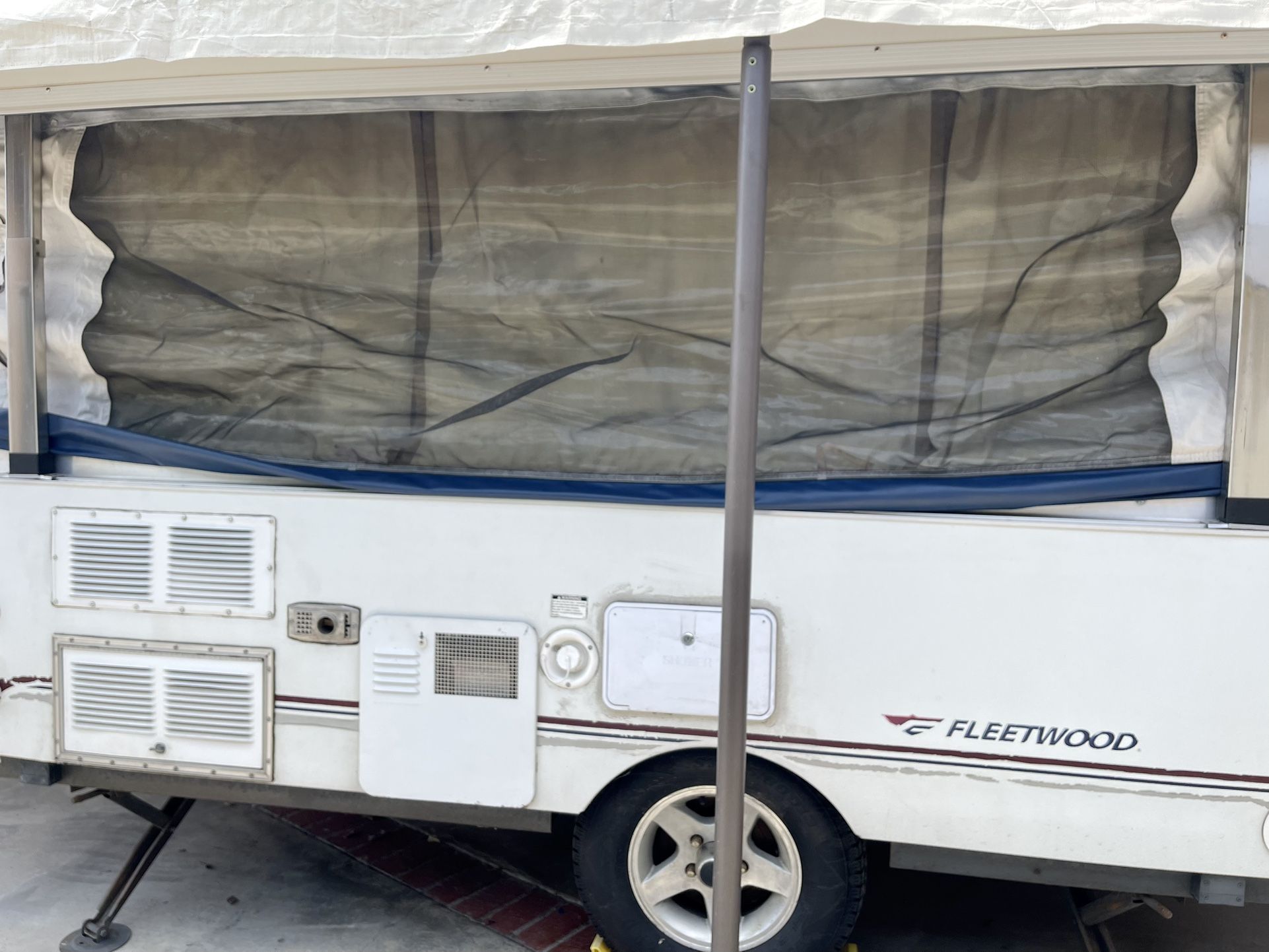 2006-fleetwood-pop-up-trailer-for-sale-in-whittier-ca-offerup