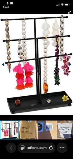 Jewelry hangers