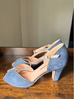Woman shoes Samarcanda size 37(US 6.5) $40 OBO