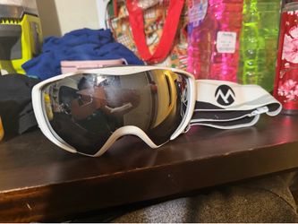 OutdoorMaster Ski Goggles with Cover Snowboard Snow Goggles OTG Anti-Fog