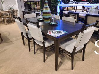 Solid wooden Beautifu; 7pc Strong durable table set with 6 chairs