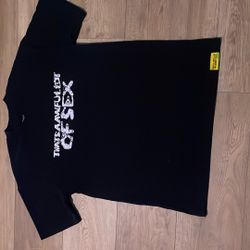 size small fits a lil big