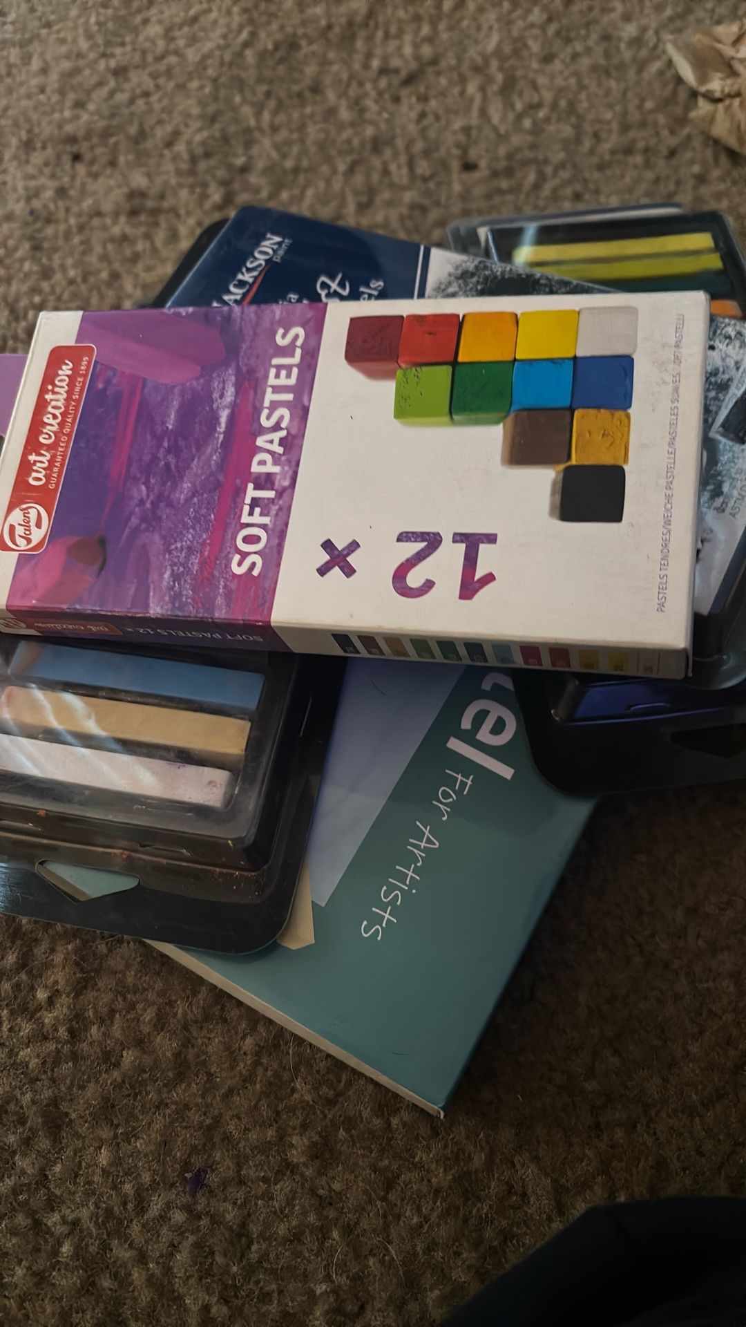 Soft Pastels - Lot Of Art Supplies