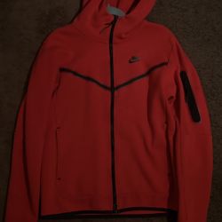 red nike tech 