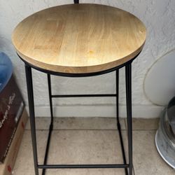 3 BAR STOOLS