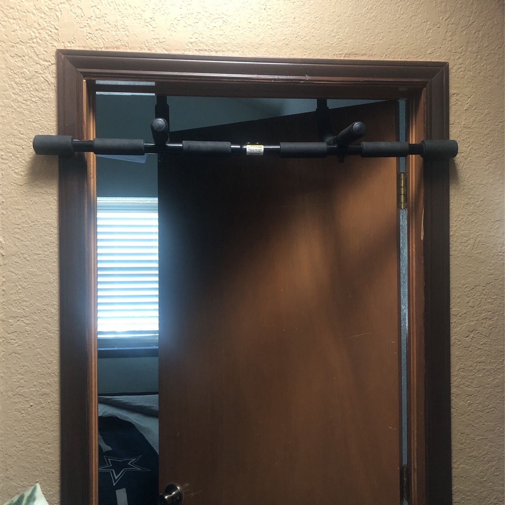 Golds Gym Pull Up Bar