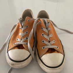 Converse shoes Size 1.5