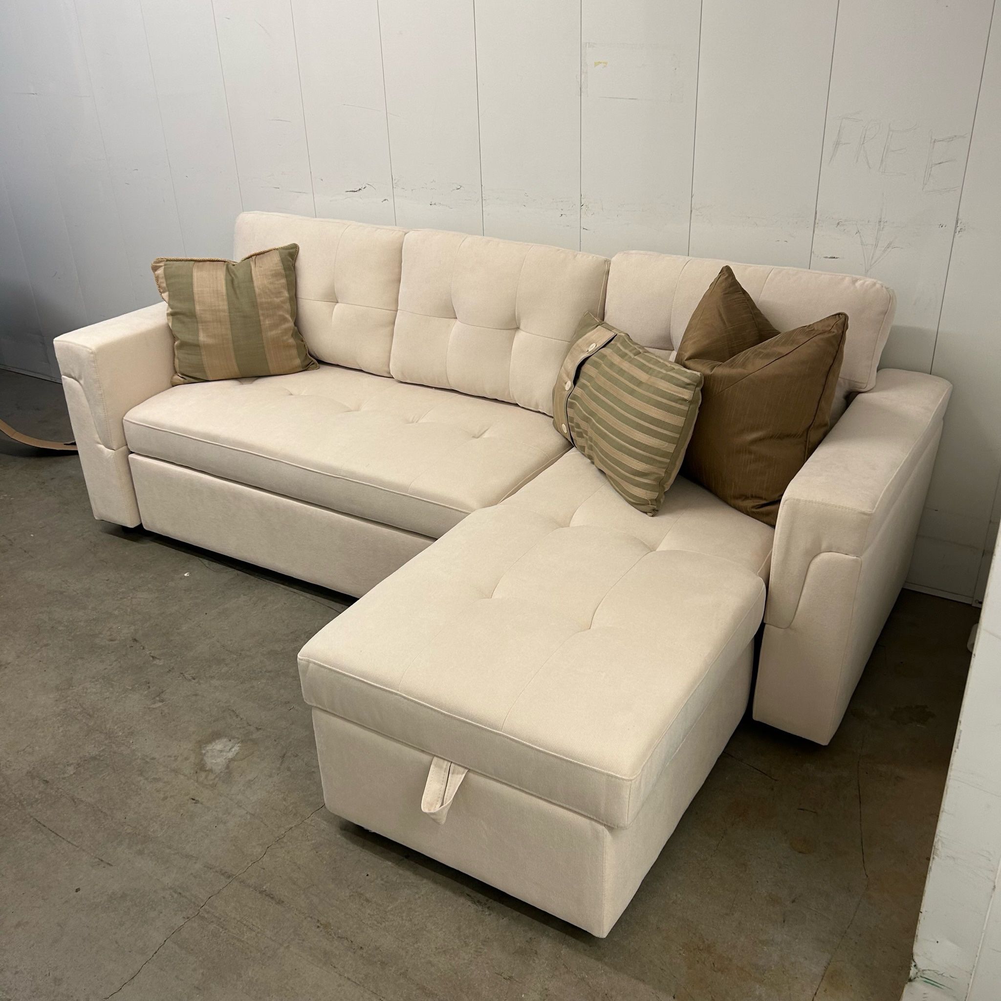 Sectional Sofa Couch -Brand NEW (Can deliver)