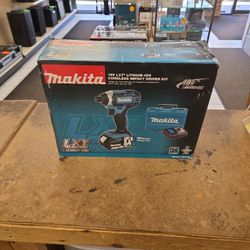 Makita 18v LXT Lithium Ion Cordless Impact Kit