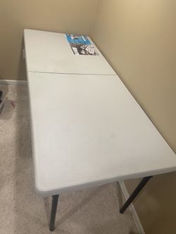 6 ft. Fold-in-Half Banquet Table w/Handle