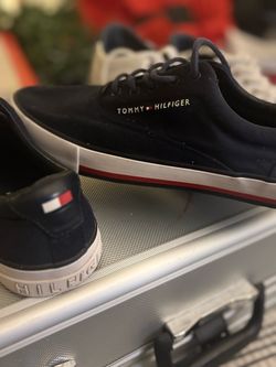 Man, Tommy Hilfiger shoes