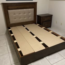 Queen Bedroom Set