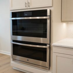 GE Profile™ PTD7000SZSS 30" Smart Built-In Convection Double Wall Oven with No Preheat Air Fry and Precision Cooking. Brand New. Installed by Build...