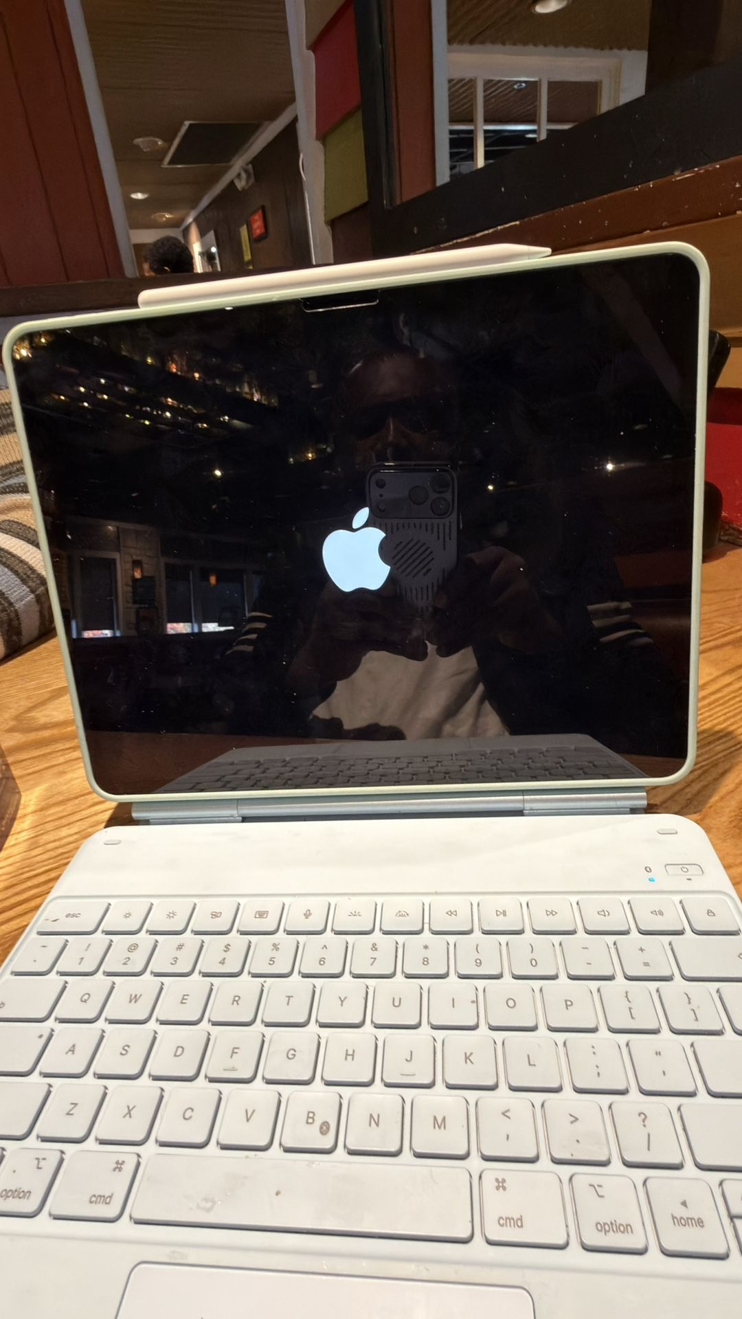 Apple iPad Air (M2) WiFi +Celluar