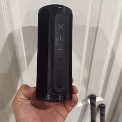 Blue Tees Golf Speaker 