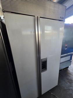 42" SUB ZERO BUILT IN PANEL READY REFRIGERATOR