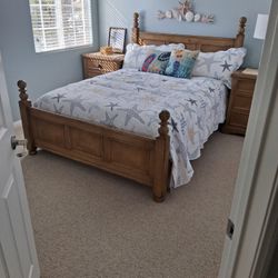 Wooden Queen Bedroom Set