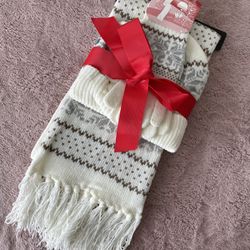 Scarf, Hat & Gloves ( 3 Piece Set)