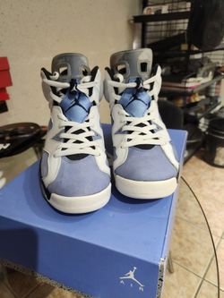 Air Jordan 6 Retro Unc White Authentic  Size 9.5