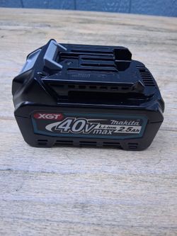 Makita XGT 40V Max 2.5Ah Li-Ion Battery