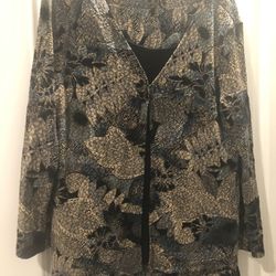 Women's stretch dressy suit (skirt and jacket) size XL