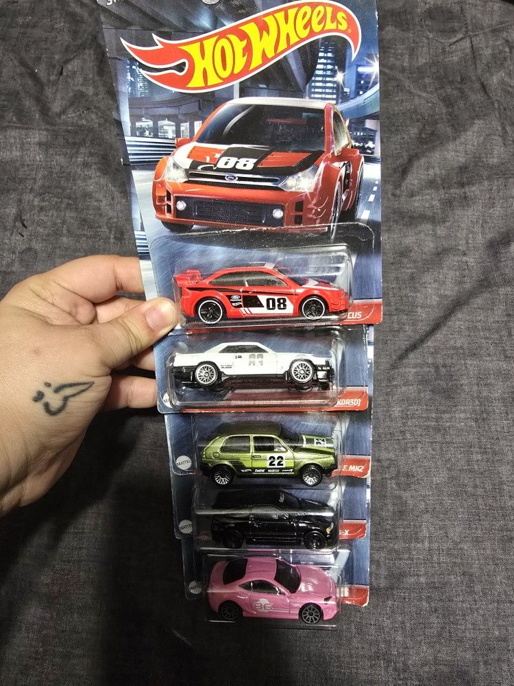Hot Wheels Street Racer Set