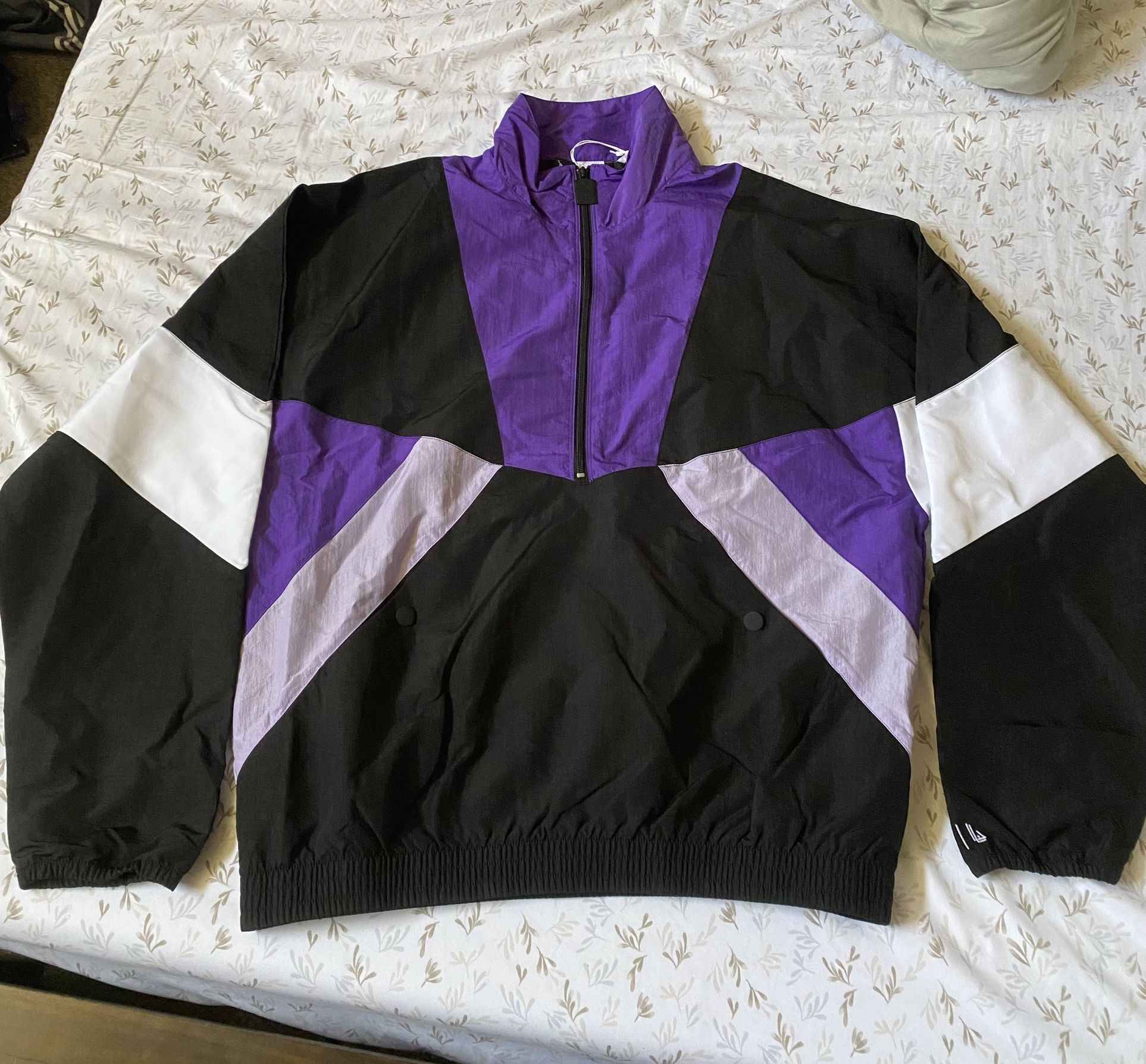 Vintage Style Puma Jacket Size Large