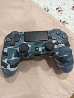 PS4 controller