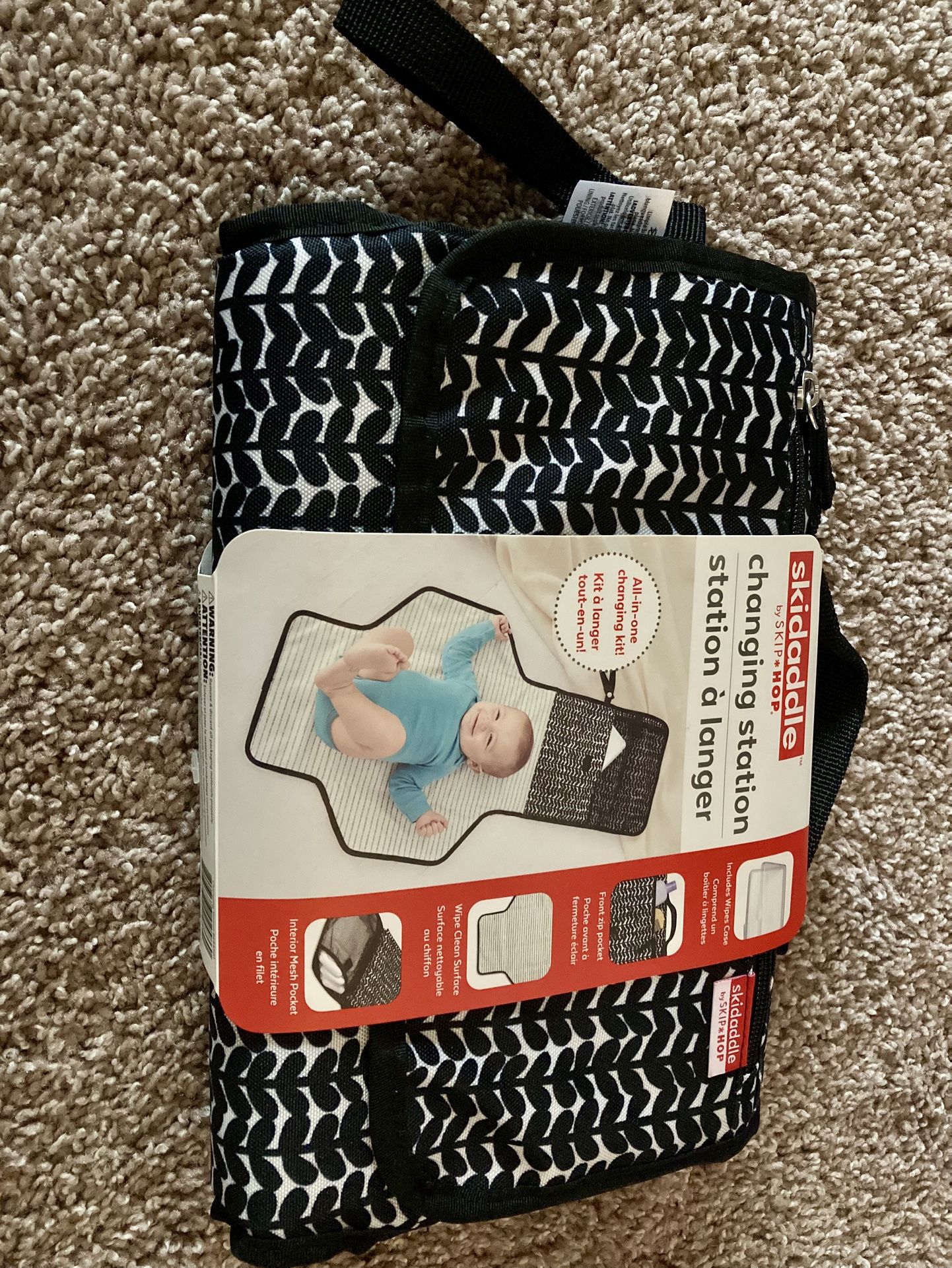 Skidaddle Diaper Changing Station