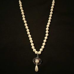 Vivienne Westwood Pearl Drop Choker