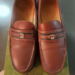 GUCCI BROWN LOAFERS