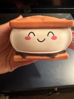 Squishy smores