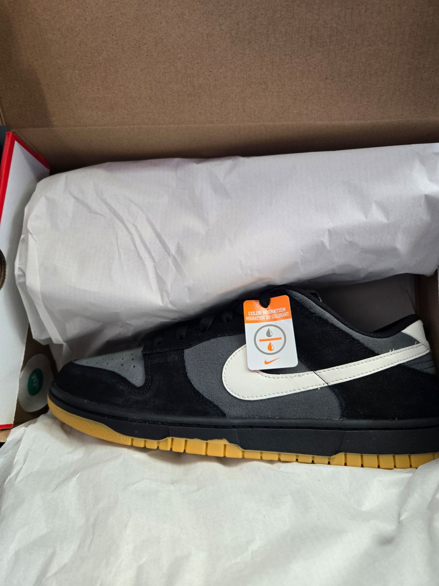 Nike dunk low Se (Black grey gum)