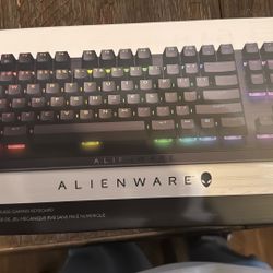 Dell Alienware Tenkeyless Gaming Keyboard - AW420K (Dark Side of The Moon), AlienFX RGB / 16.8 Million Colours, Adjustable Height, CHERRY MX Red