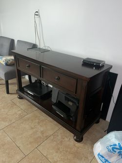 Dresser / Table 