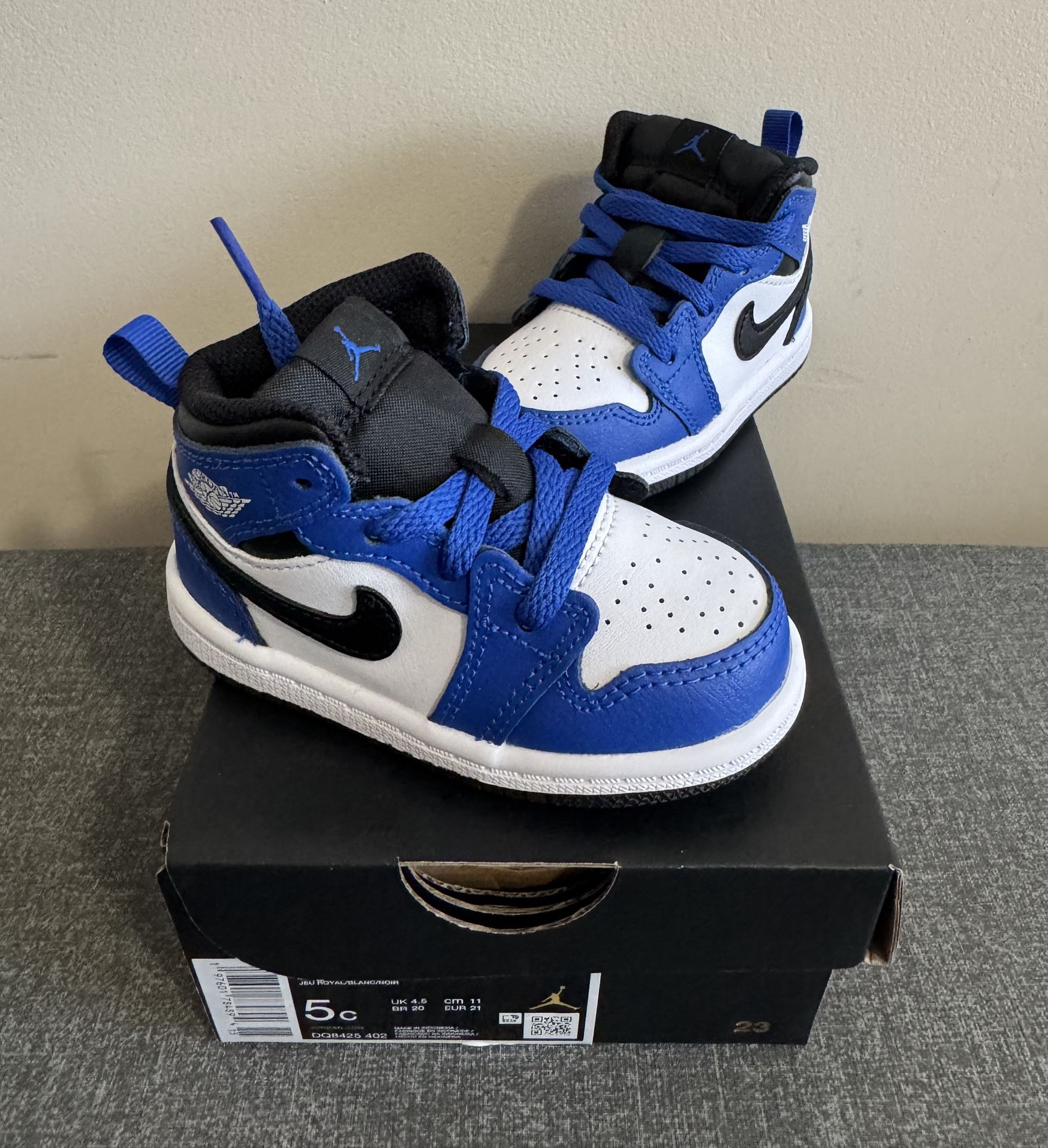 Jordan 1 Mid - Game Royal, Black & White - Size 5c
