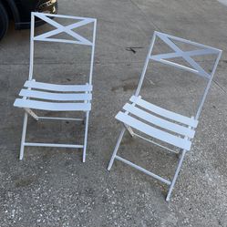 2 FOLDING White Metal Bistro Chairs
