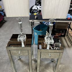✨ Mirrored Nightstands + Matching Crystal Lamps – Make Me an Offer! ✨
